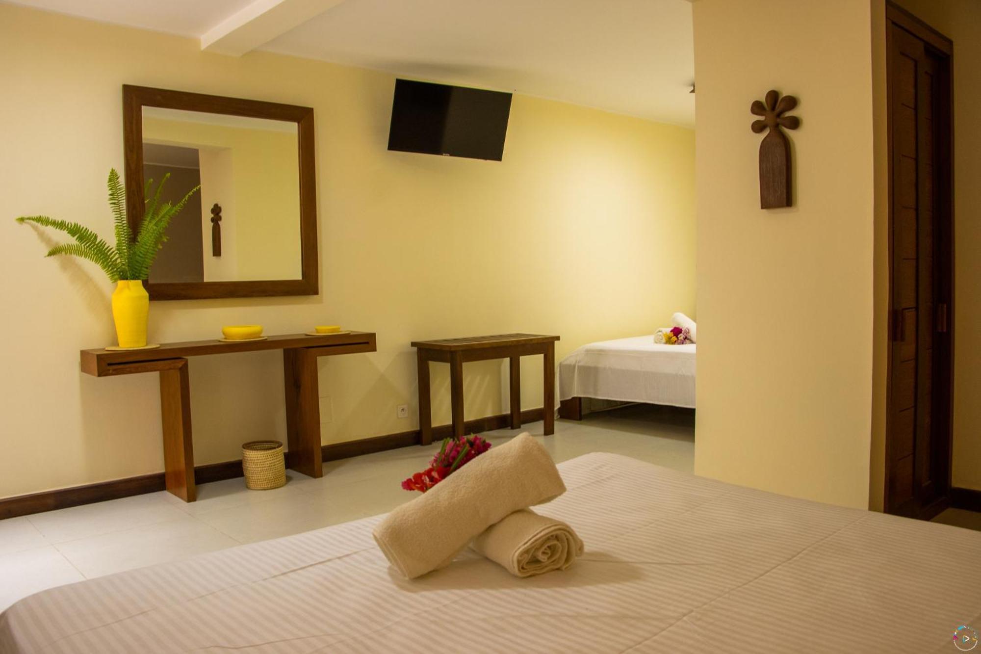 Hotel Baobab Cafe Morondava Eksteriør billede