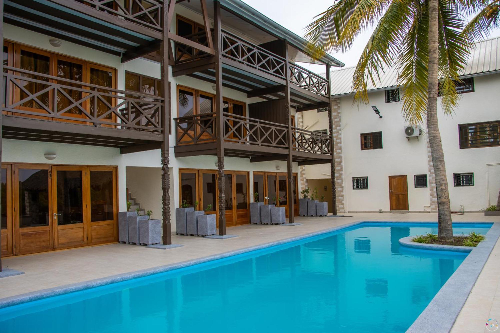 Hotel Baobab Cafe Morondava Eksteriør billede