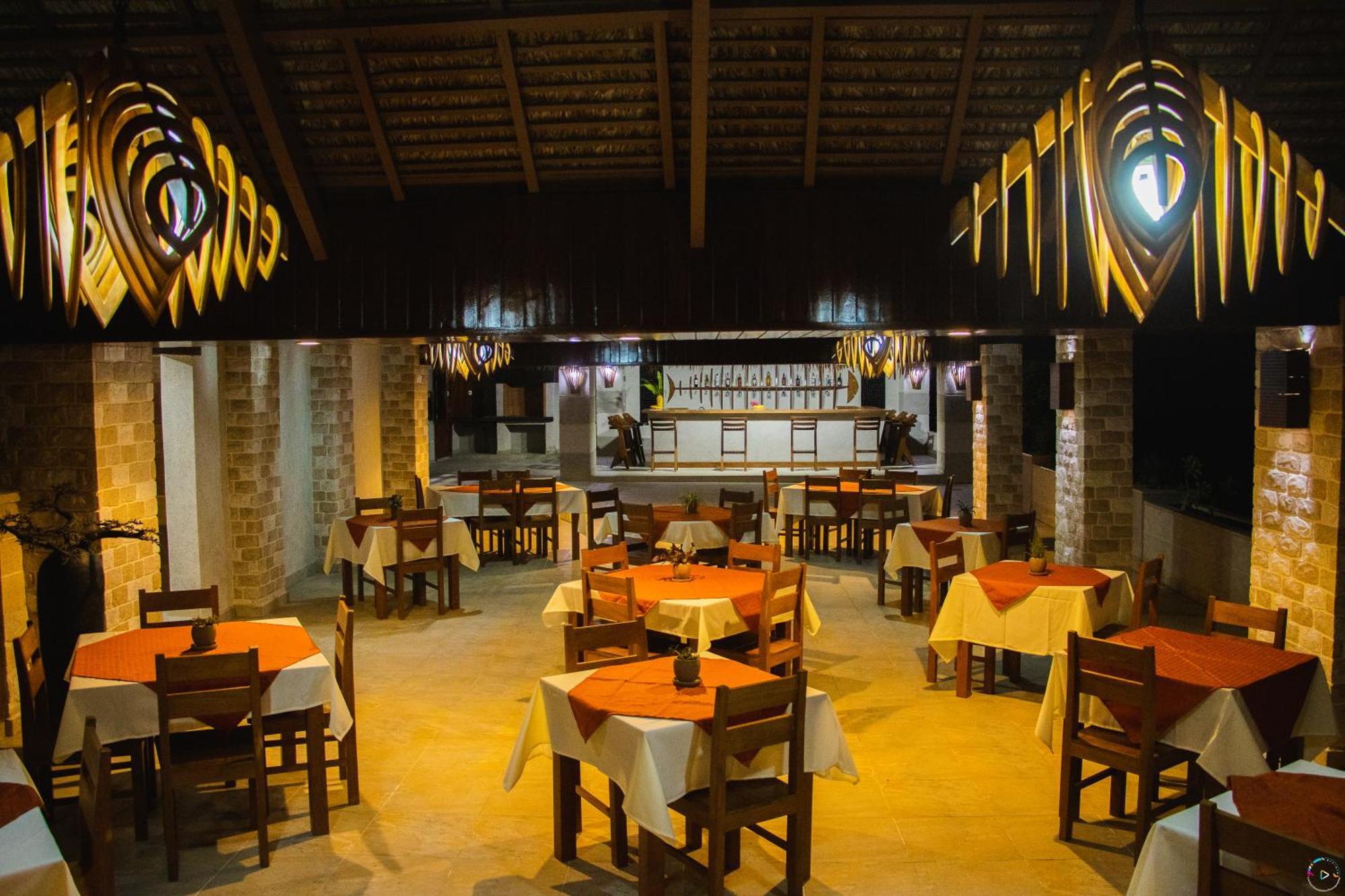 Hotel Baobab Cafe Morondava Eksteriør billede