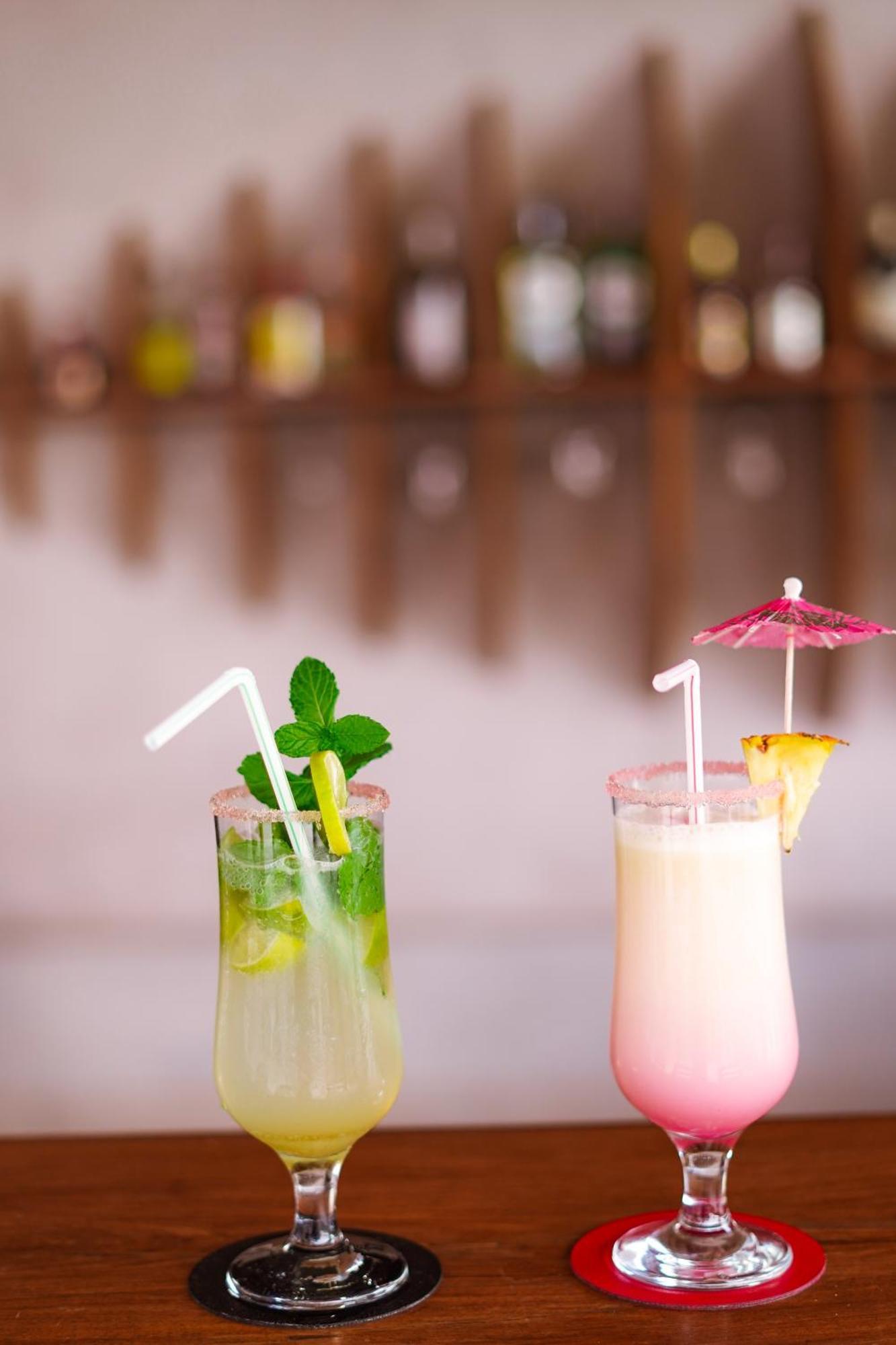 Hotel Baobab Cafe Morondava Eksteriør billede